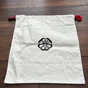 Alexander McQueen Cream Dust Bag with Logo Alexander McQueen | Shoes | Alexander Mcqueen Cream Dust Bag  main image 4